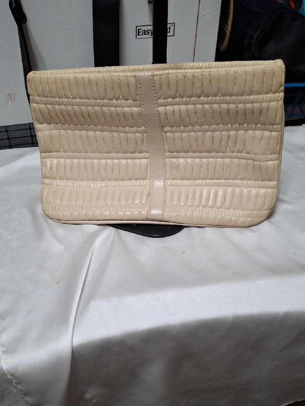 Quilted Leather Cream Vintage Clutch Pouchette 12x8 - Picture 8 of 9